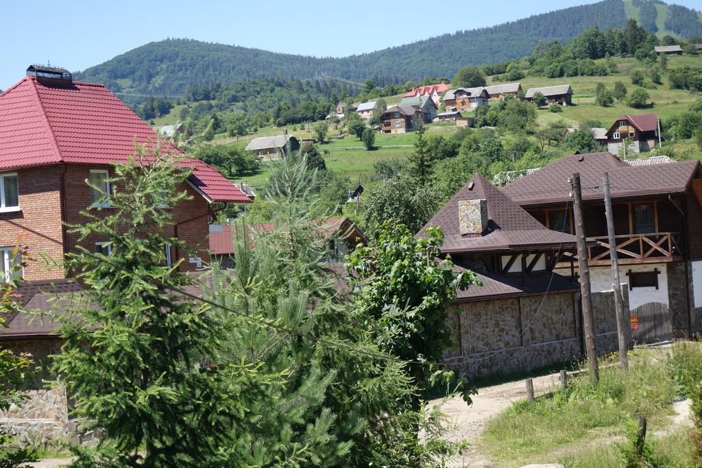 Ukrainochka Hotel Slavsko Exterior foto
